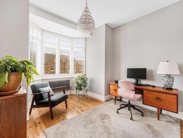 House for sale in London Borough of Ealing, Hanwell