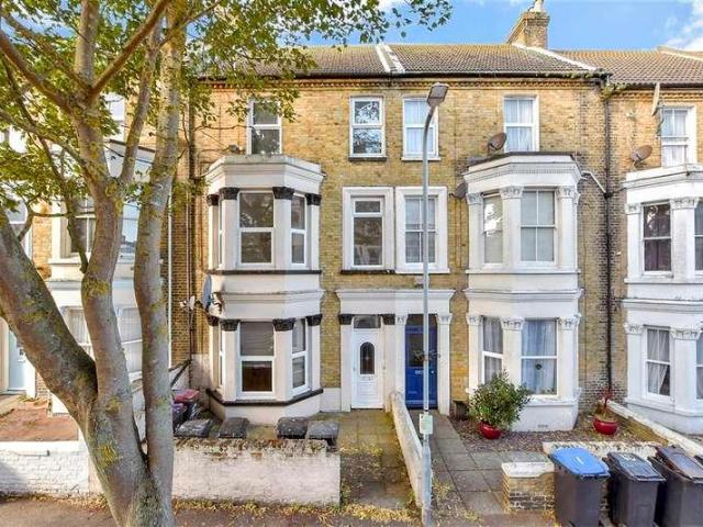 House for sale in Cliftonville West, Acol