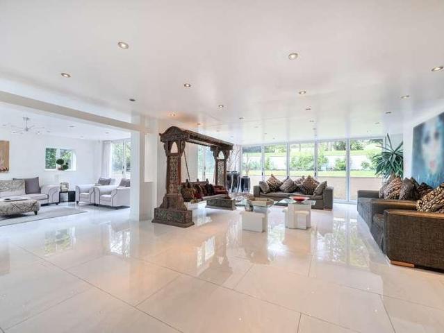 House for sale in Batchworth