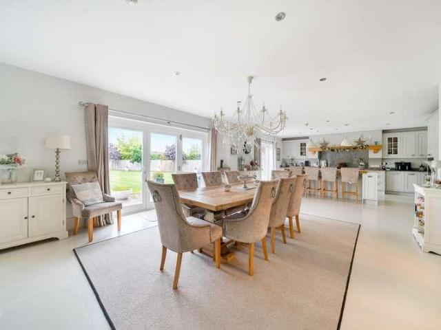 House for sale in Fole, Surrey