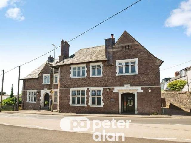House for sale in Sebastopol, Griffithstown