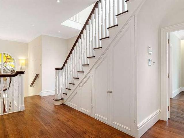 House for sale in St. John's Wood, Greater London