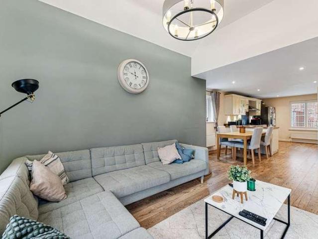 House for sale in Upton Rocks, Widnes