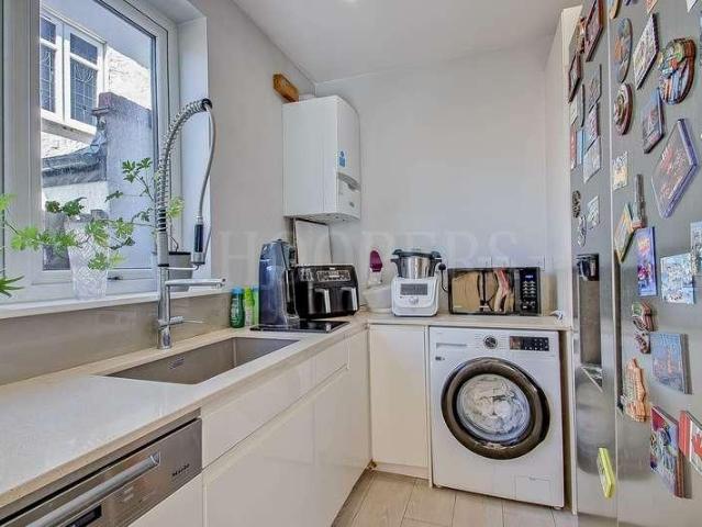 House for sale in Dollis Hill, Greater London