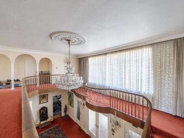 House for sale in Temple Fortune, Greater London