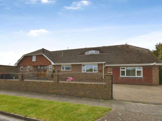 House for sale in East Cliftonville, Acol