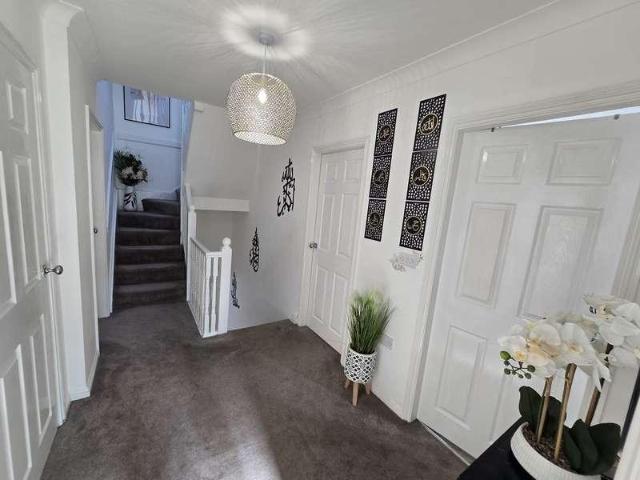 House for sale in Horton Bank, Bradford