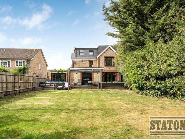 House for sale in New Barnet, Greater London