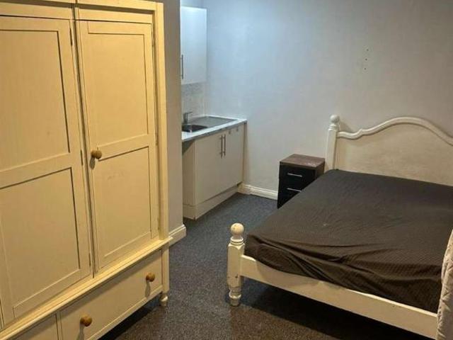House for sale in Tilbury, Essex
