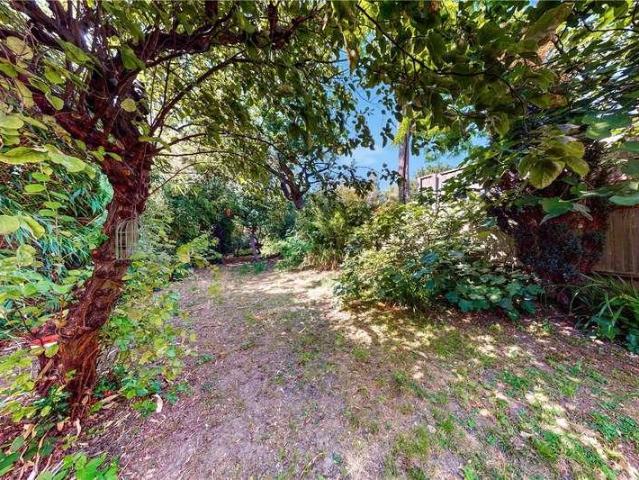 House for sale in Muswell Hill, Greater London