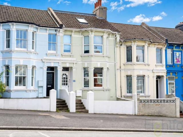 House for sale in Round Hill, Brighton & Hove