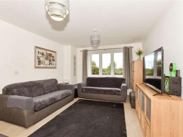 House for sale in Littlecote, West Sussex