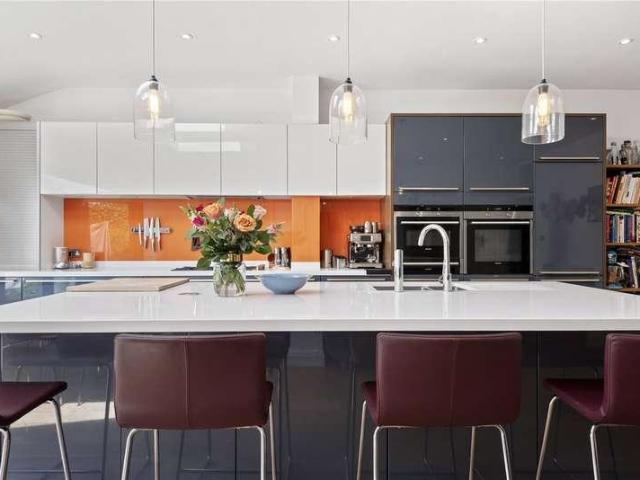 House for sale in Streatham, Greater London