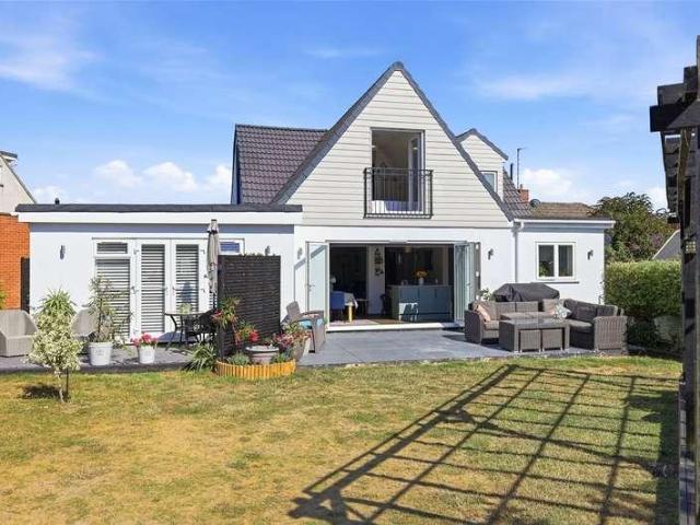 House for sale in Alton Barnes, Essex