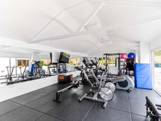 House for sale in Compton Dundon, Somerset