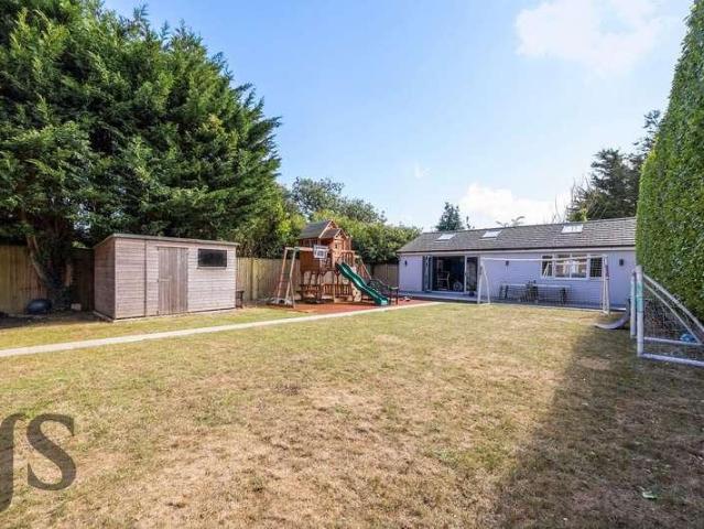 House for sale in Worthing, West Sussex