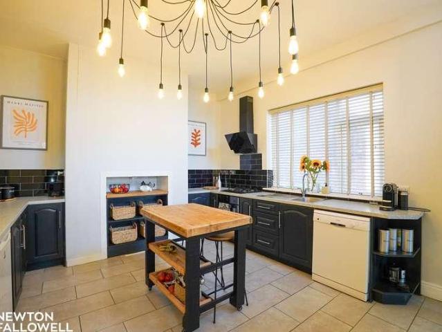 House for sale in Hallcroft, Costhorpe