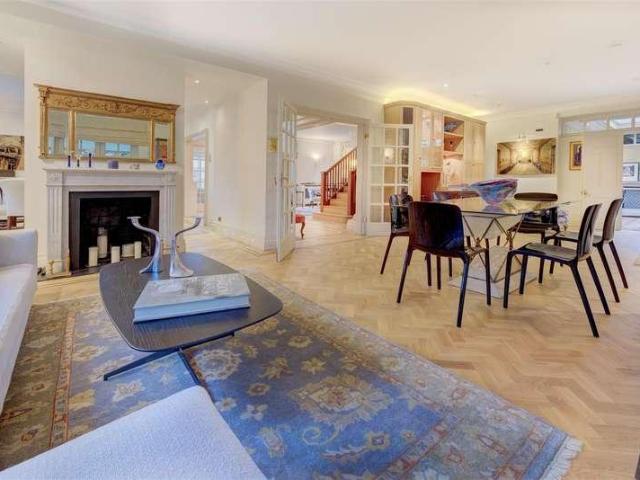 House for sale in Hampstead Garden Suburb, Greater London