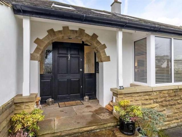 House for sale in Bramhope, West Yorkshire