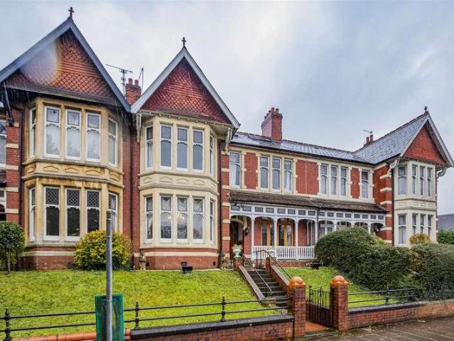 House for sale in Plasnewydd, Falcon Lodge