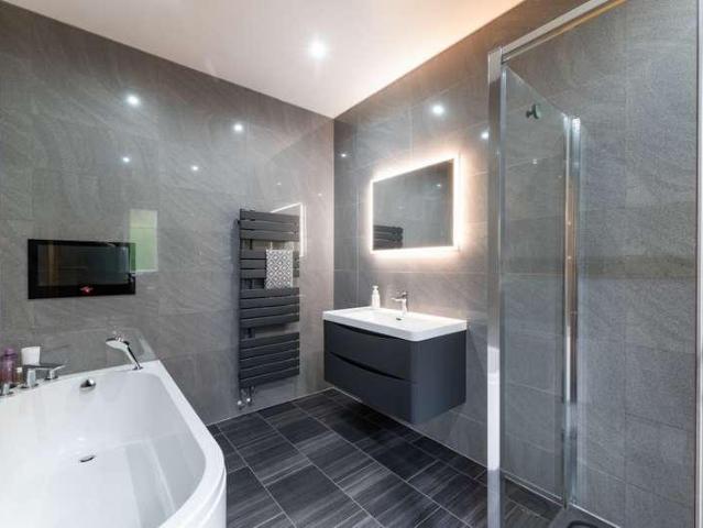 House for sale in Priestthorpe, Crossflatts