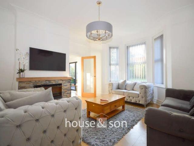 House for sale in Talbot Village, Bournemouth