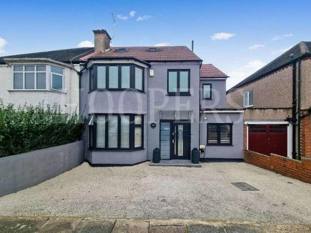 House for sale in Dollis Hill, Greater London