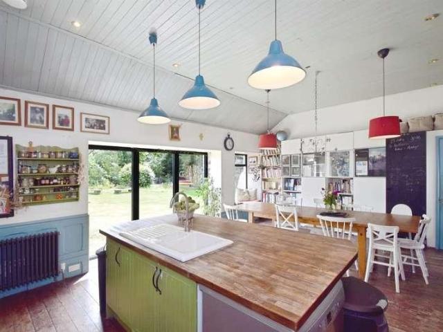House for sale in Ynys Isaf, Ystradgynlais