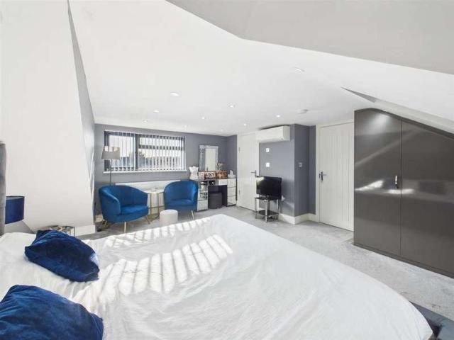 House for sale in London Borough of Hillingdon, Greater London