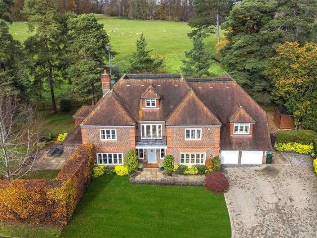 House for sale in Lunnon, Buckinghamshire