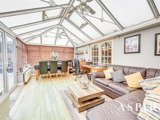House for sale in Basildon, Bowers Gifford