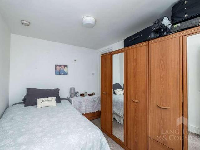 House for sale in Stonehouse, Plymouth