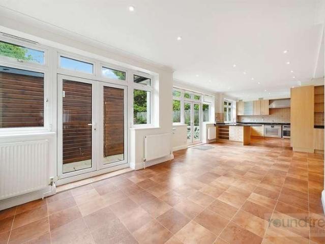House for sale in Hendon Central, The Hyde