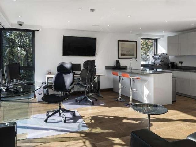 House for sale in Radlett, Hertsmere