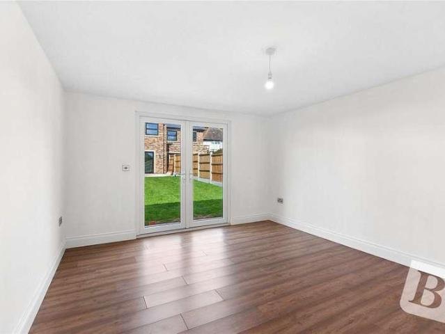 House for sale in Gidea Park, Greater London