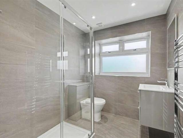 House for sale in Attenborough, East Midlands
