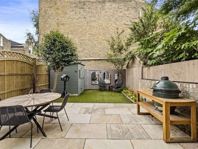 House for sale in London Borough of Wandsworth, Greater London