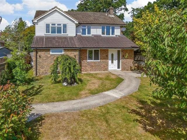 House for sale in Ringles Cross, Cross In Hand