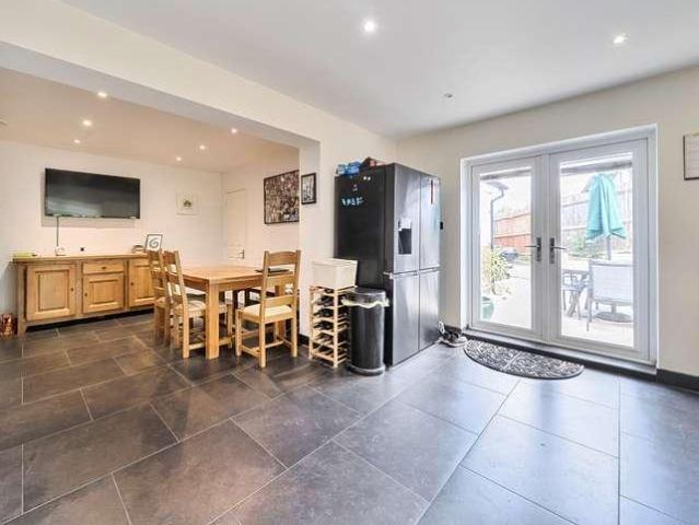 House for sale in Watford Rural, Batchworth
