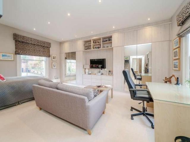 House for sale in Calthorpe Fields, West Midlands