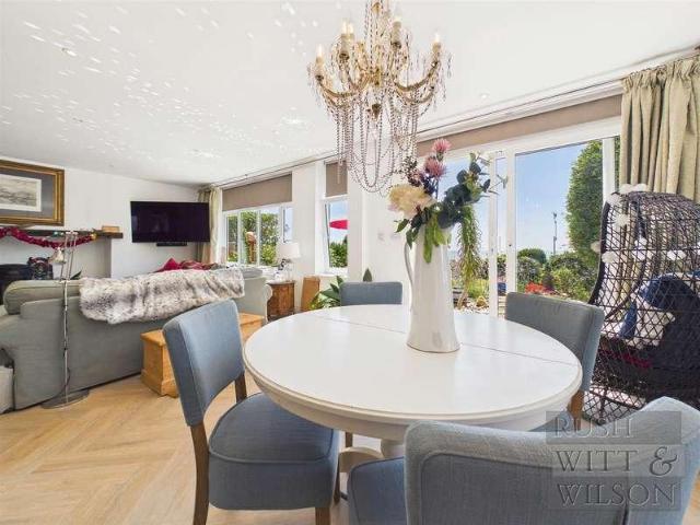 House for sale in Old Town, Heathlands