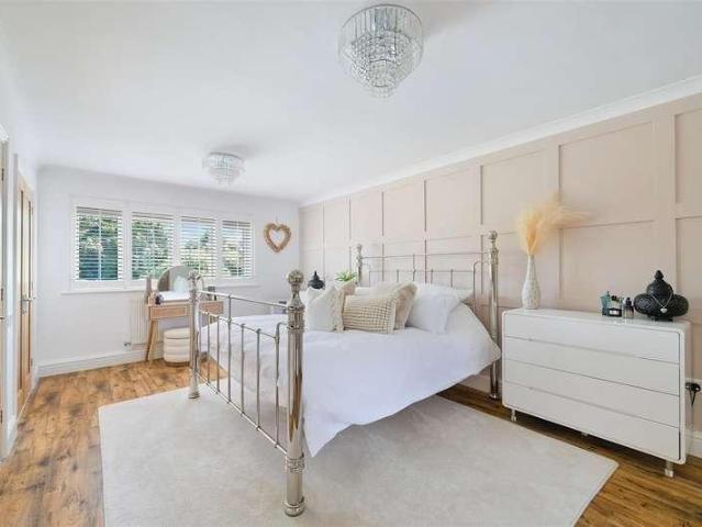 House for sale in Red Hill, Surrey