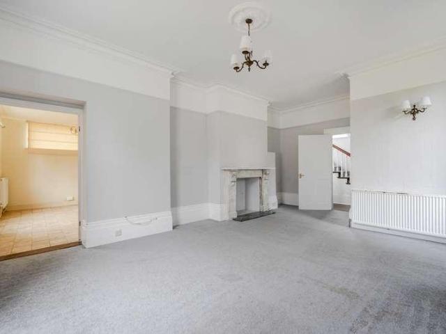 House for sale in Boxgrove, Westborough
