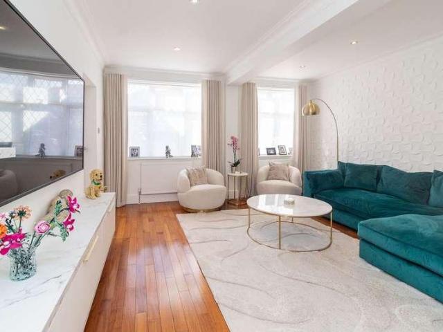 House for sale in London Borough of Barnet, Greater London