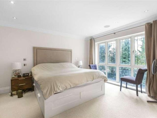 House for sale in Greater London