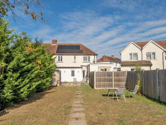 House for sale in Fairlands, Guildford
