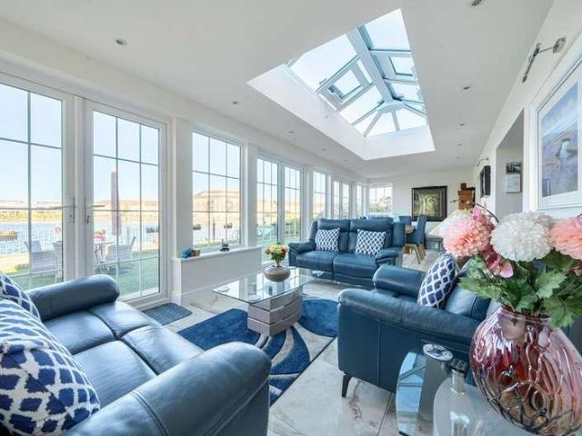House for sale in Crumbles, Eastbourne