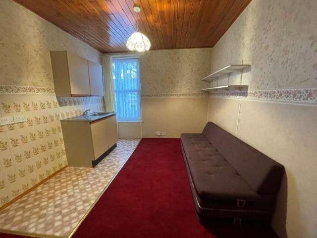 House for sale in The Avenues, Hull