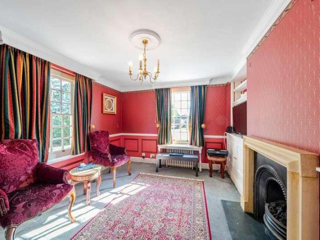 House for sale in Gerrards Cross, Higher Denham