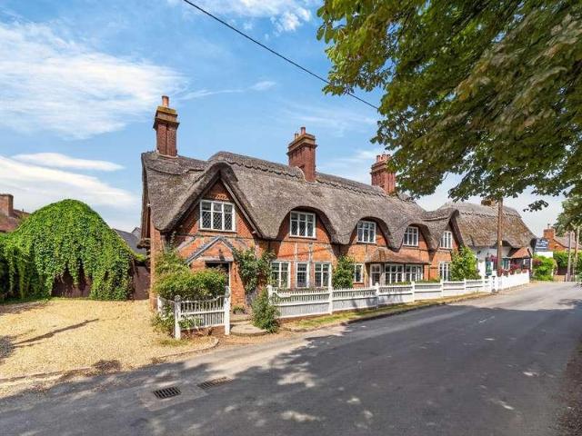 House for sale in Adstock, Buckinghamshire
